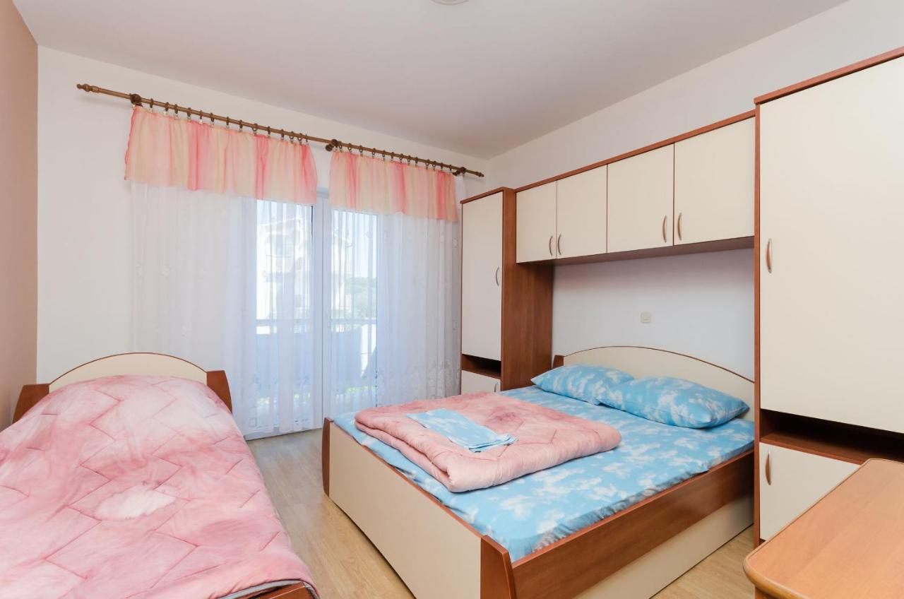 Apartments Rajka Lopar Bagian luar foto
